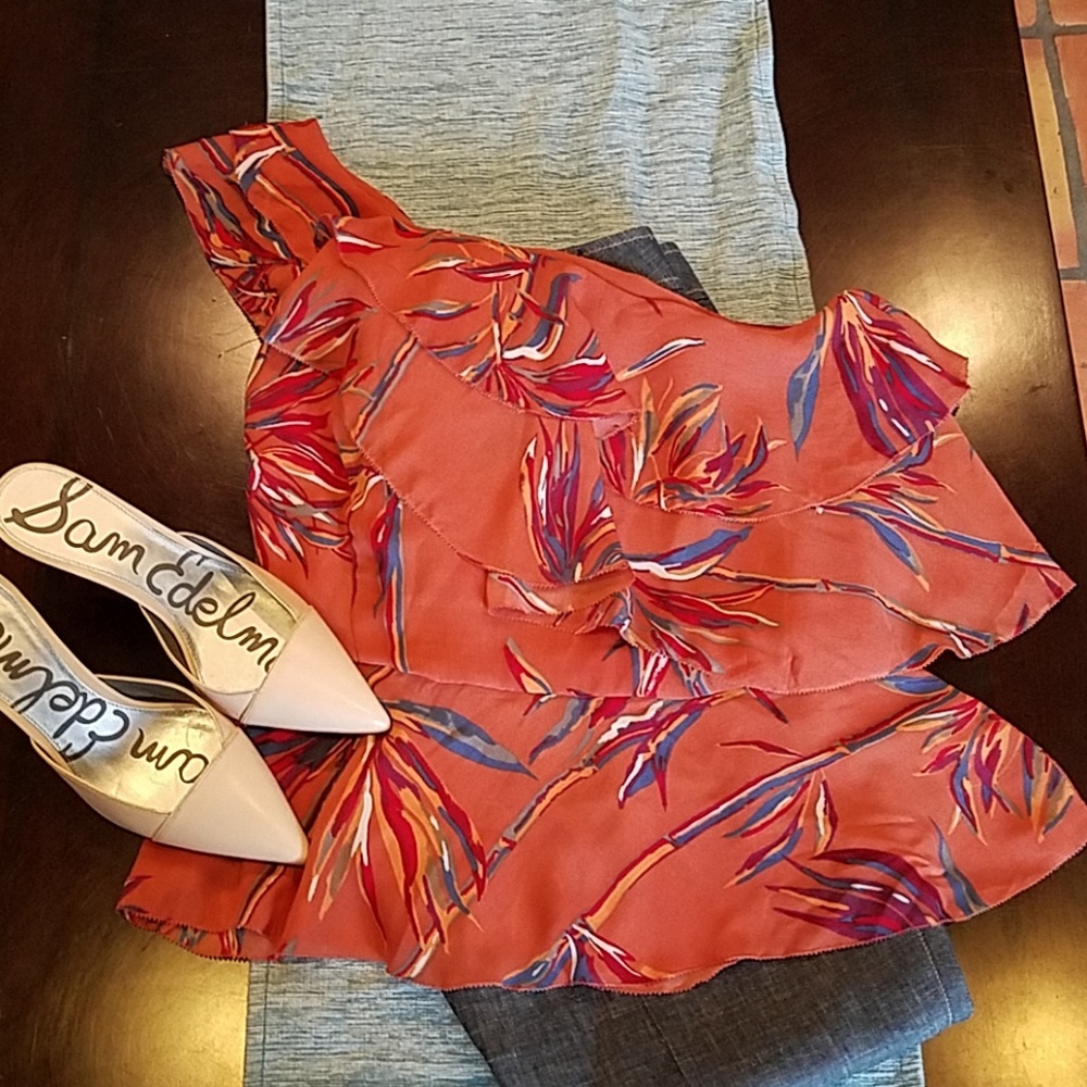 Amaryllis Top